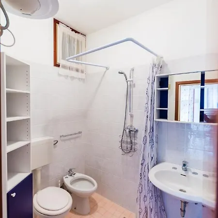 Apartment Ferienwohnung Fur 4 Personen Ca 40 Qm In Bibione, Adriakuste Italien Und Umgebung - B61568